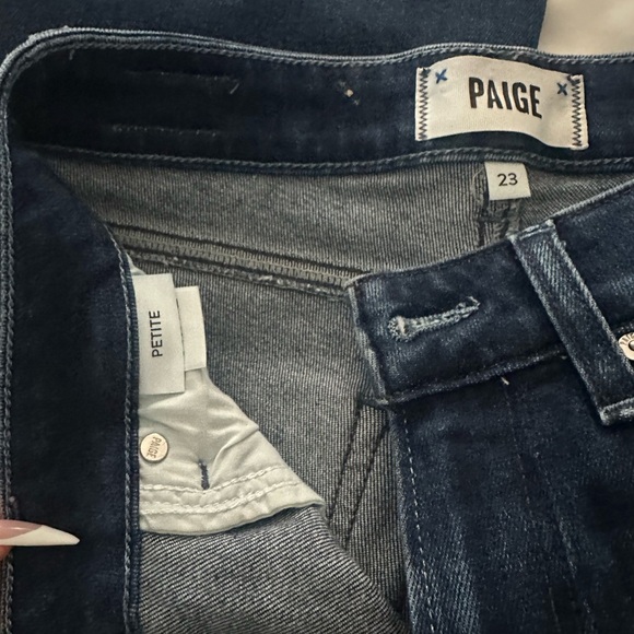 PAIGE Genevieve Flare jeans size 23P - Picture 6 of 8